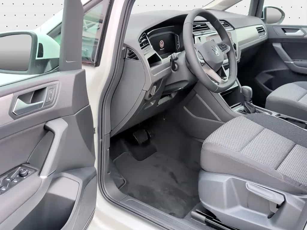 Volkswagen Touran Comfortline 1.5 TSI *7 Sitzer*AHK*RFK*NAV 03/2026-photo-13