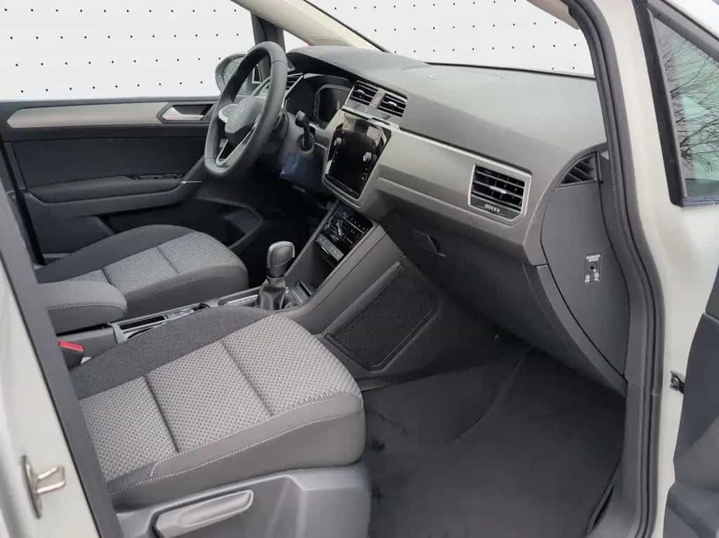 Volkswagen Touran Comfortline 1.5 TSI *7 Sitzer*AHK*RFK*NAV 03/2026-photo-3