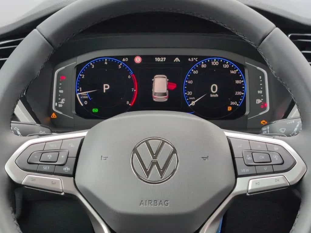 Volkswagen Touran Comfortline 1.5 TSI *7 Sitzer*AHK*RFK*NAV 03/2026-photo-8