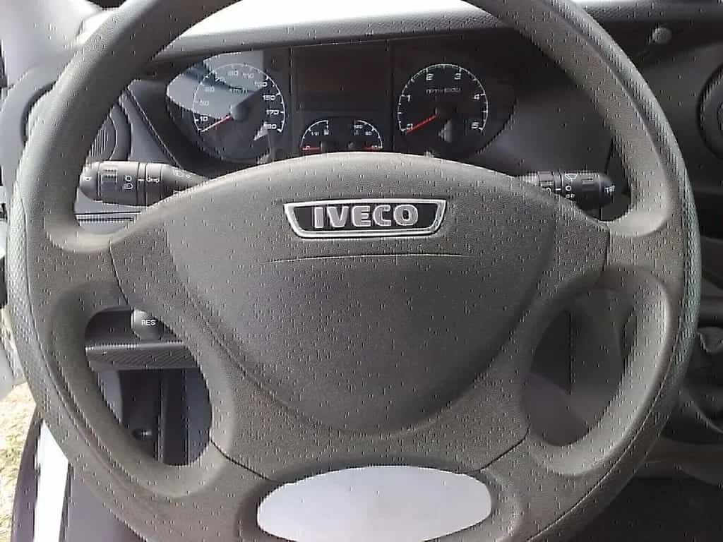 Iveco Daily 35s17 3000cc 170cv Automatico - 2014 02/2014-photo-9