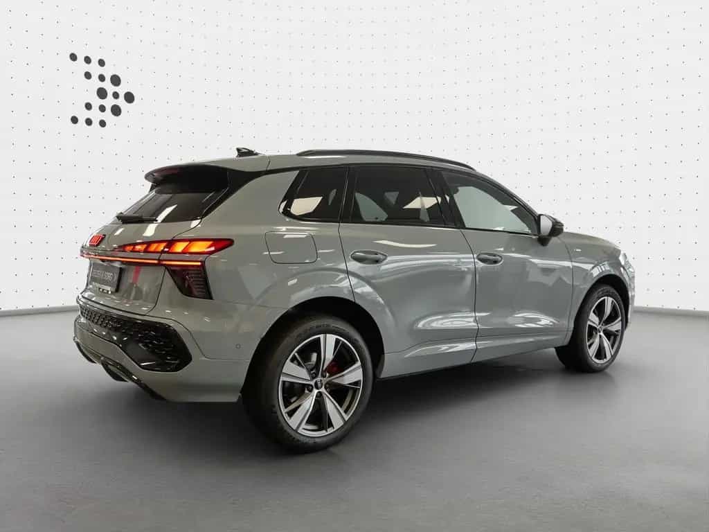Audi Q3 SUV TFSI S-tr. S line *LED*TechPlus* null-photo-17