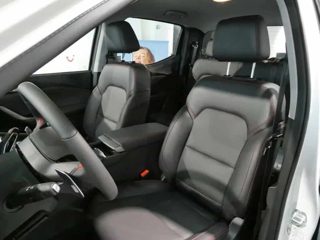 Maxus T60 MAX 2.0D 4WD Luxury 02/2026-photo-5