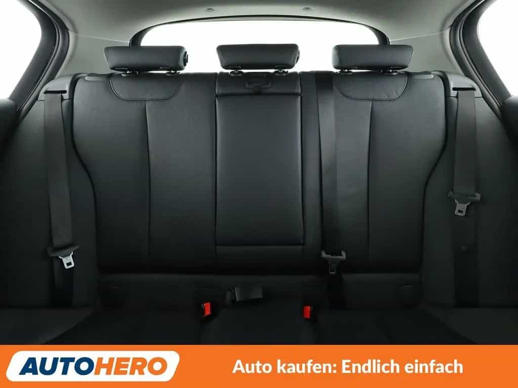 BMW 1 Series 118i Advantage Aut.*NAVI*TEMPO*PDC*SHZ*LIM* 09/2018-photo-15