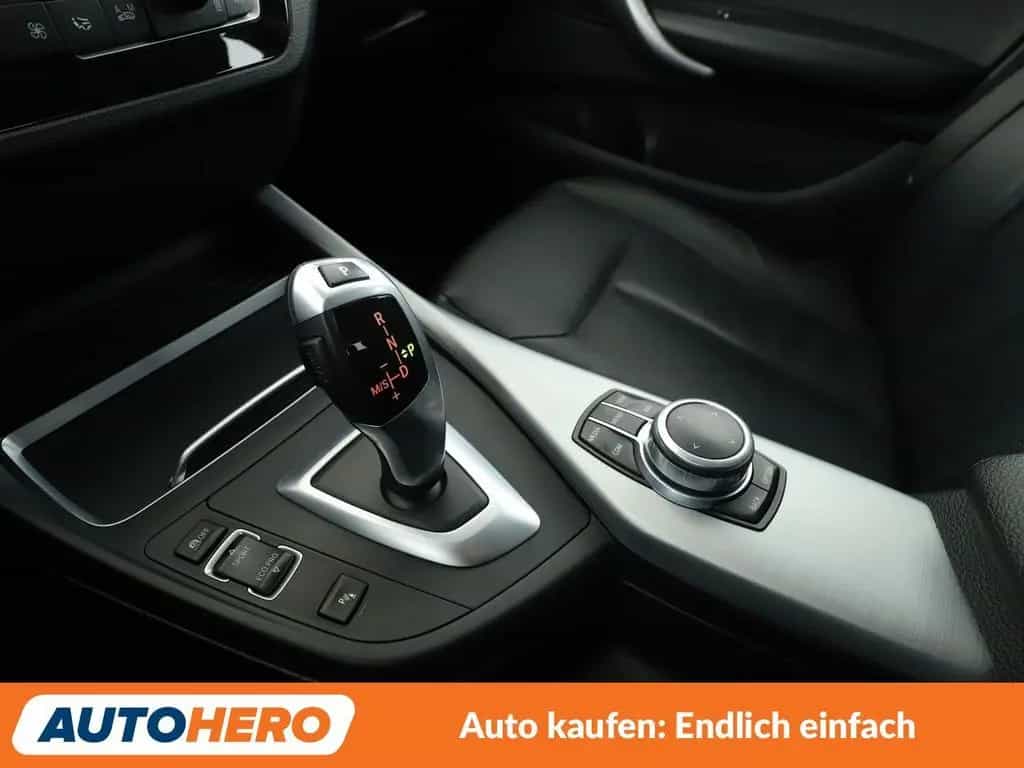 BMW 1 Series 118i Advantage Aut.*NAVI*TEMPO*PDC*SHZ*LIM* 09/2018-photo-23