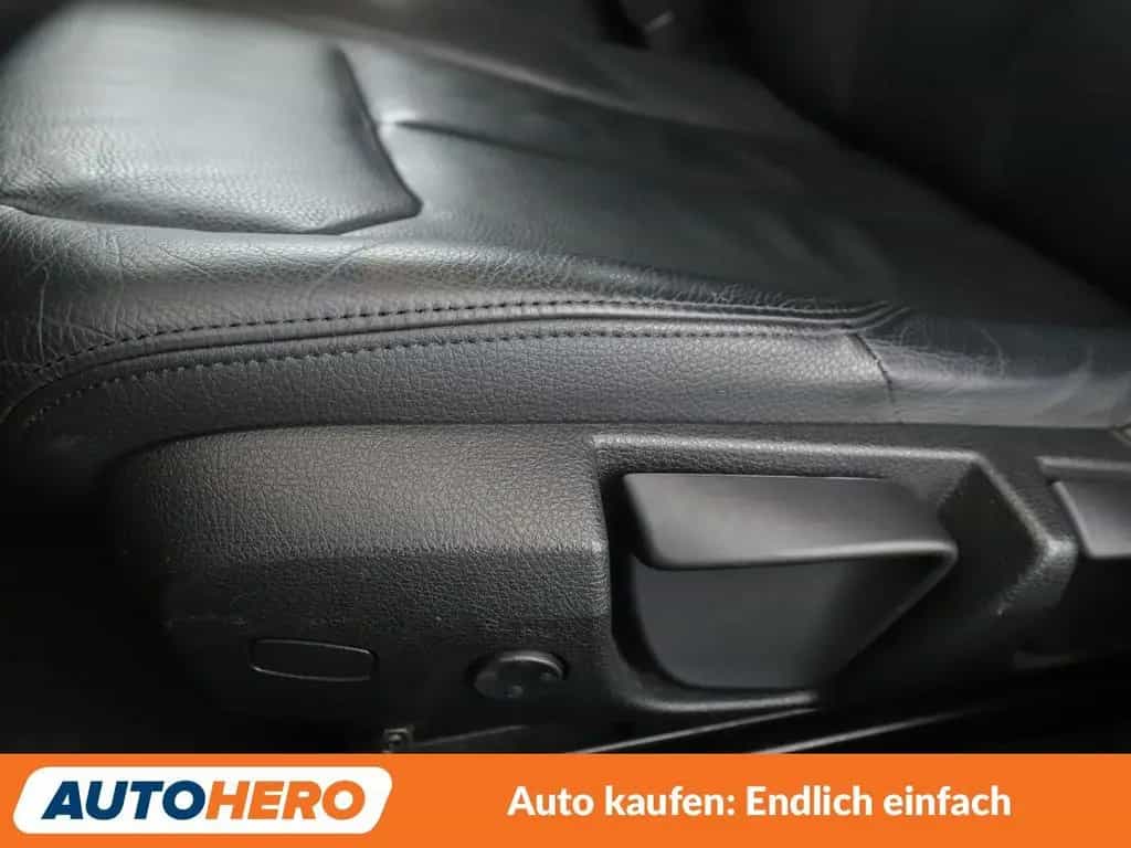 BMW 1 Series 118i Advantage Aut.*NAVI*TEMPO*PDC*SHZ*LIM* 09/2018-photo-26