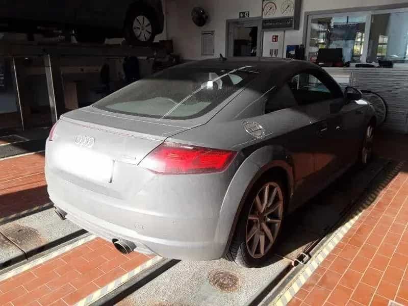 Audi TT Coupe s line NAVI*LED*LEDER*20LM*GRA*KEYLESS 02/2015-photo-2