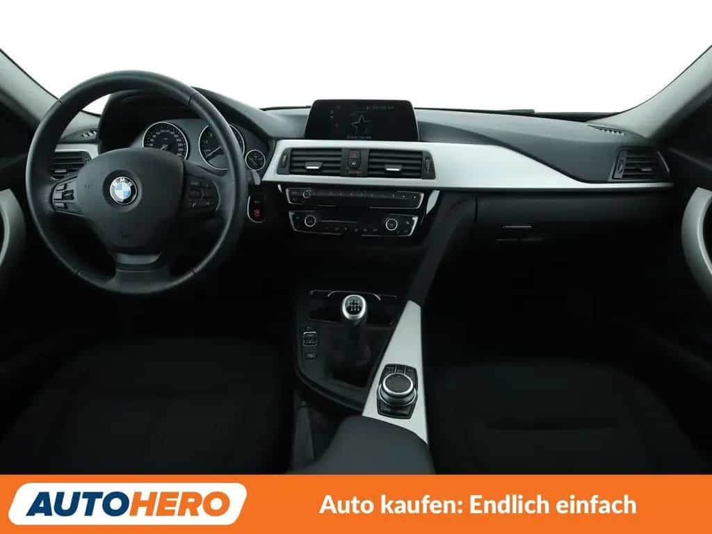BMW 3 Series 318i Advantage *NAVI*LED*TEMPO*PDC*SHZ* 06/2019-photo-11