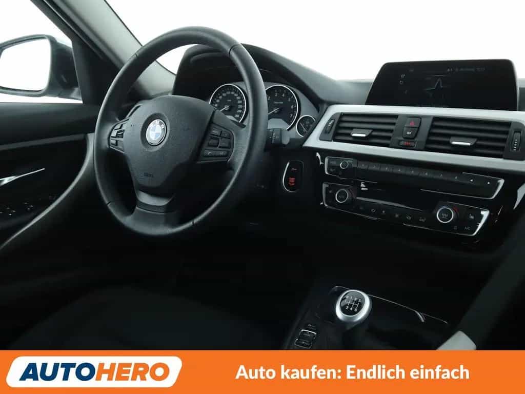 BMW 3 Series 318i Advantage *NAVI*LED*TEMPO*PDC*SHZ* 06/2019-photo-12