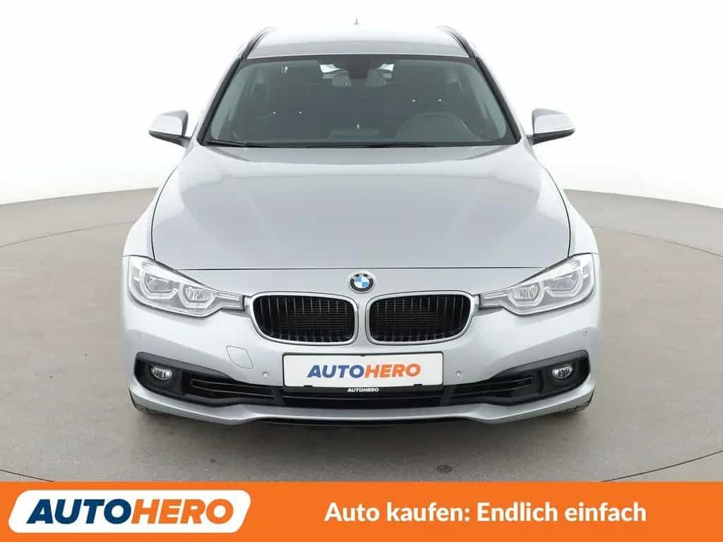 BMW 3 Series 318i Advantage *NAVI*LED*TEMPO*PDC*SHZ* 06/2019-photo-8