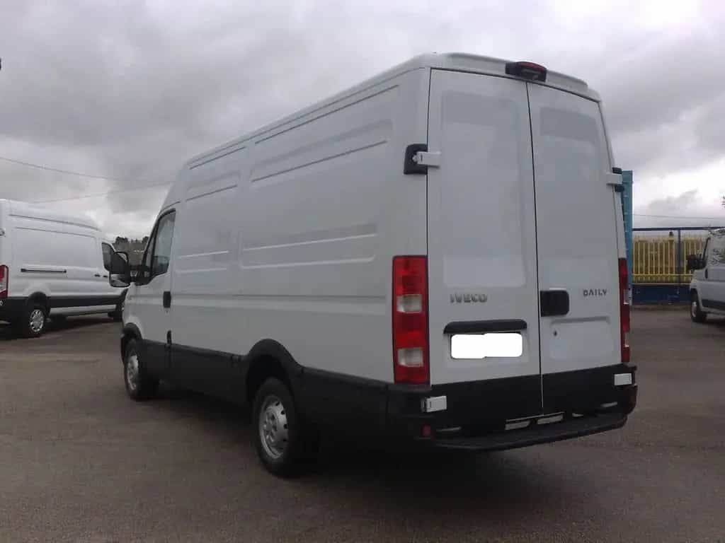Iveco Daily 35s21 3000cc FURGONE DI SERIE - 2014 09/2014-photo-3