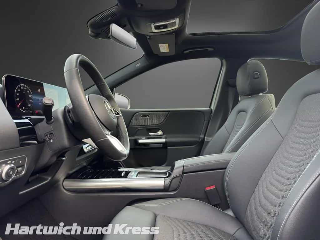 Mercedes-Benz B-Class 180 Progressive+Pano+Standhz+Kamera+LED+EasyPa 01/2024-photo-12