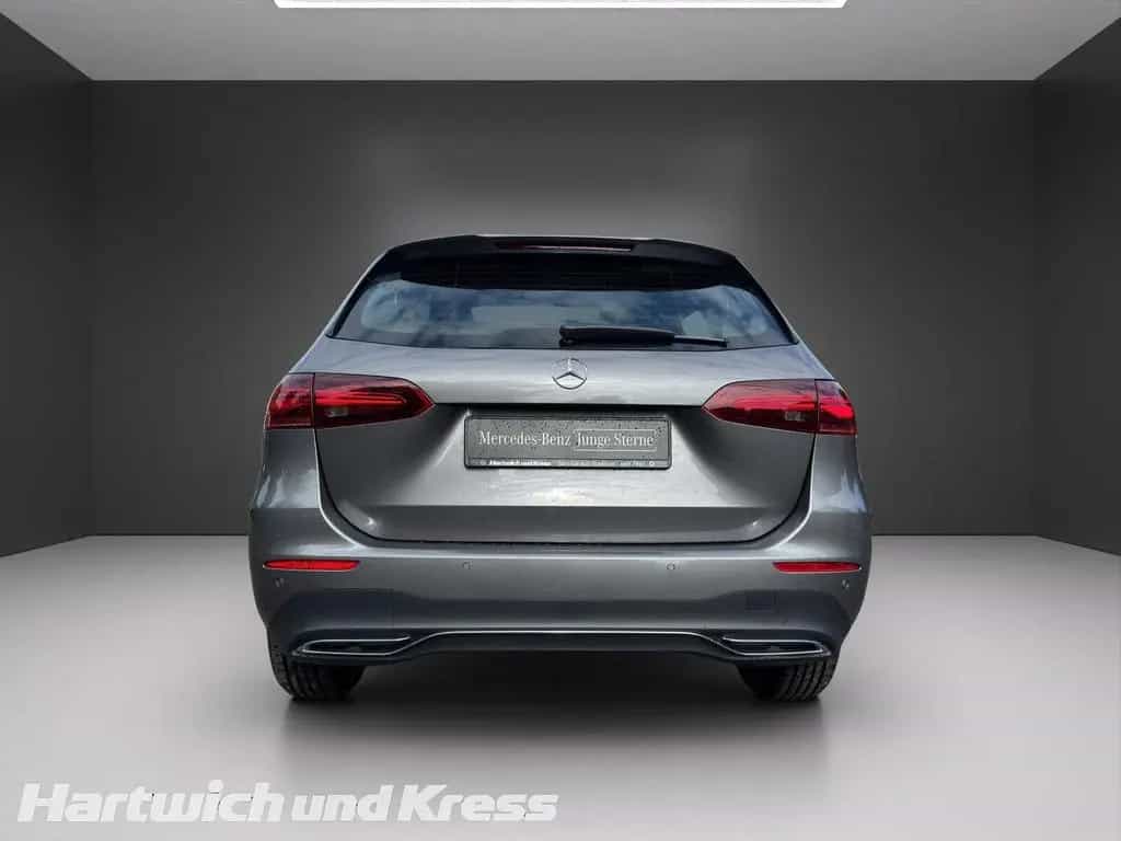 Mercedes-Benz B-Class 180 Progressive+Pano+Standhz+Kamera+LED+EasyPa 01/2024-photo-4