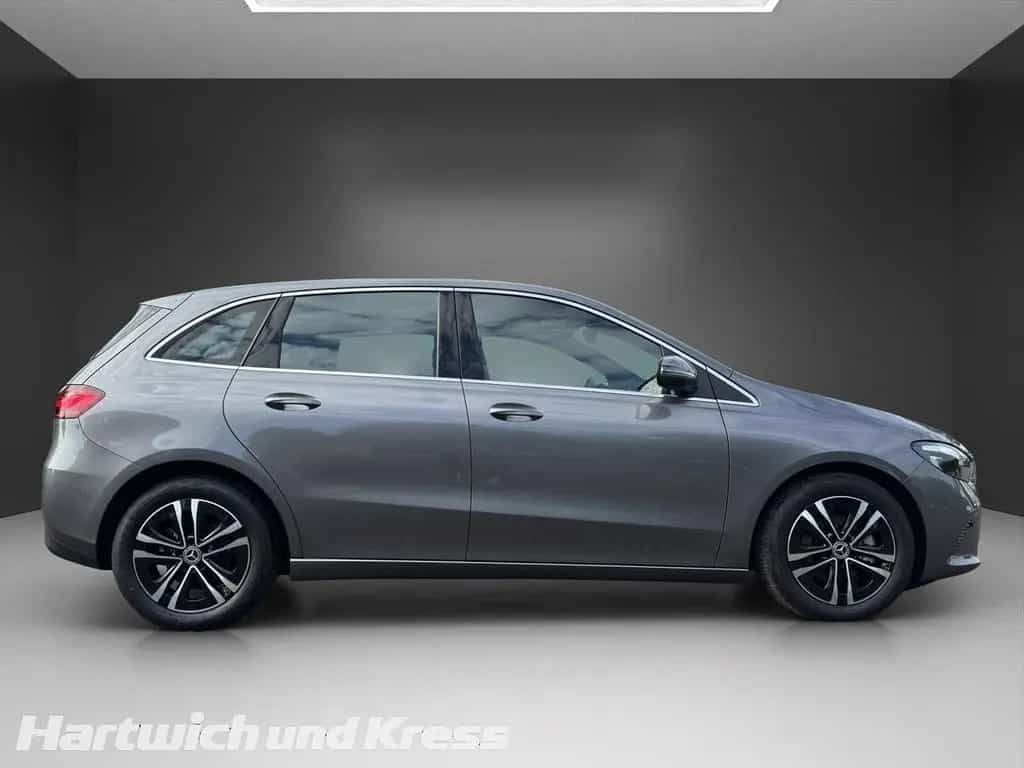 Mercedes-Benz B-Class 180 Progressive+Pano+Standhz+Kamera+LED+EasyPa 01/2024-photo-6