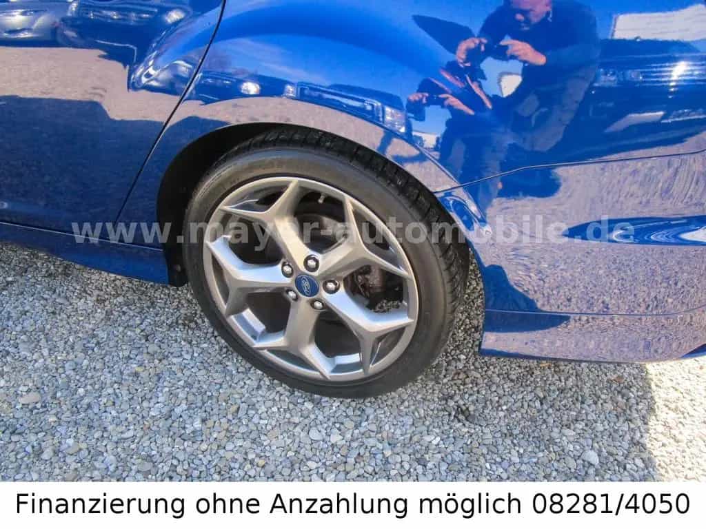 Ford Focus Turnier ST*Recaro*Navi*Xenon*BT*PDC* 08/2018-photo-13