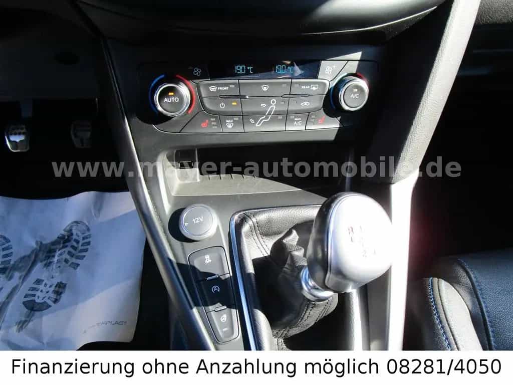 Ford Focus Turnier ST*Recaro*Navi*Xenon*BT*PDC* 08/2018-photo-24