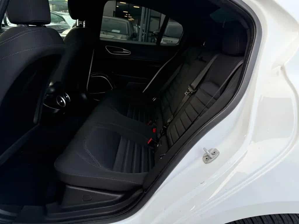 Alfa Romeo Giulia 2.2 Turbodiesel 160 CV AT8 Spr 11/2022-photo-10