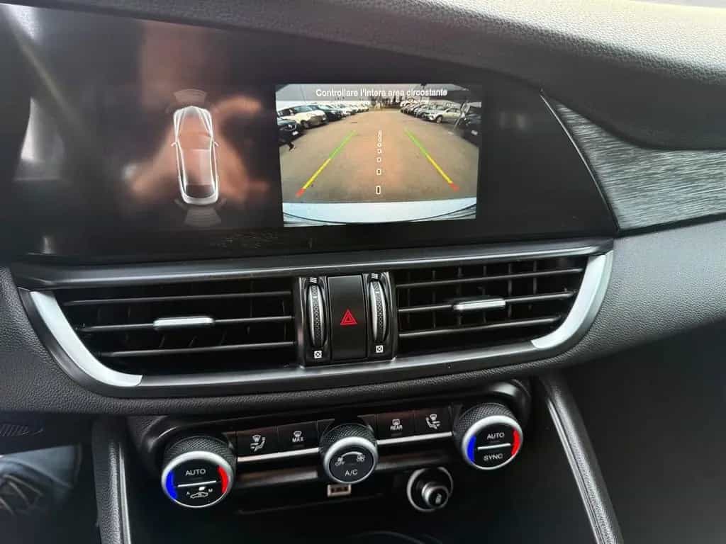 Alfa Romeo Giulia 2.2 Turbodiesel 160 CV AT8 Spr 11/2022-photo-7