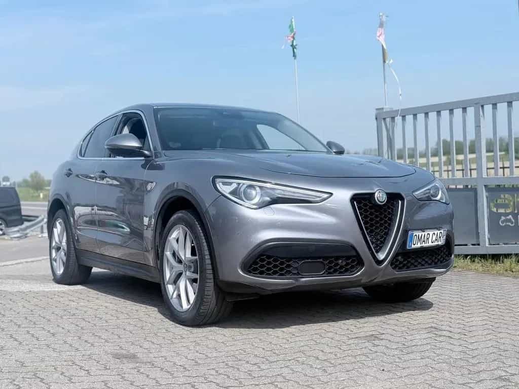 Alfa Romeo Stelvio 2.0 Turbo 280 CV AT8 Q4 GANCI 03/2017-photo-4