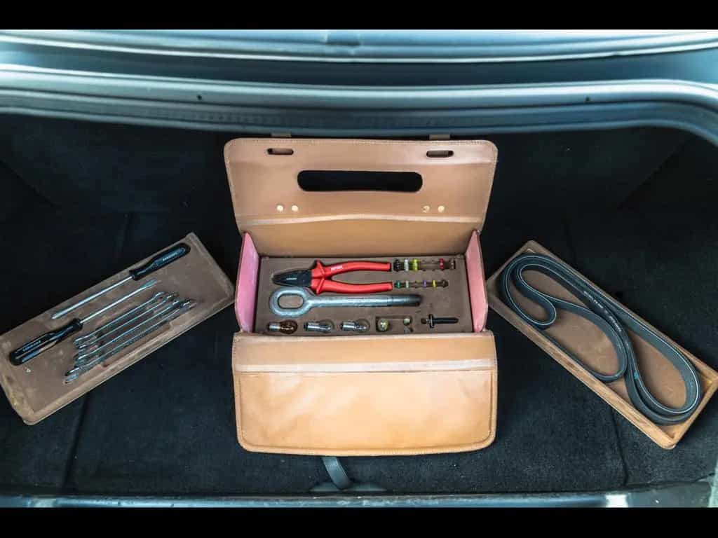 Ferrari 550 MARANELLO 5.5 V12 485°MANUAL°GRIGIO TITANIO 11/1998-photo-22