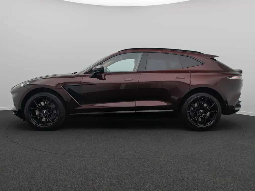 Aston Martin DBX 4.0 V8 Individual Carbon Elegance Mega-Voll 10/2021-photo-10
