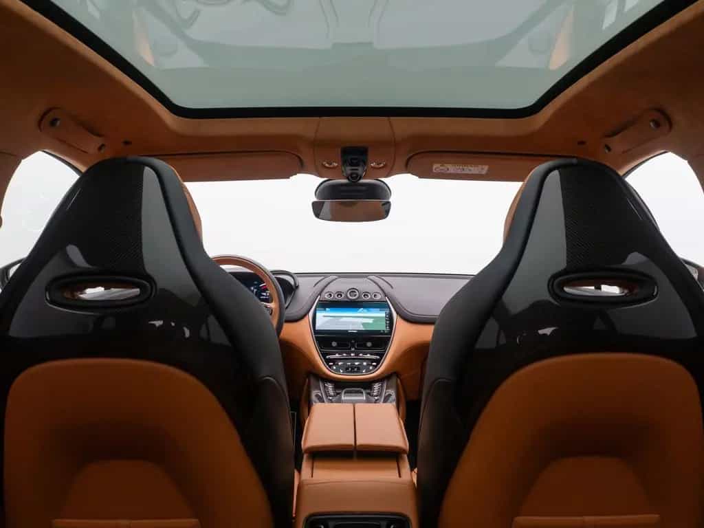 Aston Martin DBX 4.0 V8 Individual Carbon Elegance Mega-Voll 10/2021-photo-30