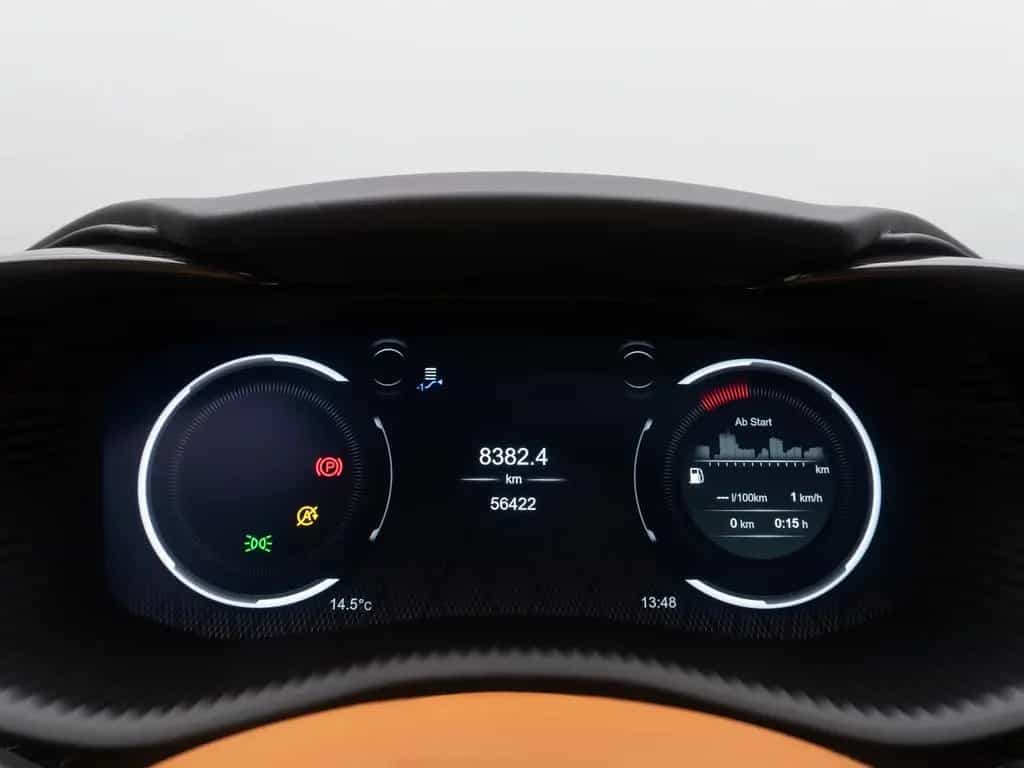 Aston Martin DBX 4.0 V8 Individual Carbon Elegance Mega-Voll 10/2021-photo-42