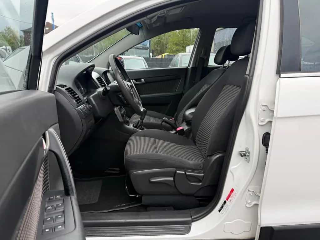 Chevrolet Captiva 2.4 LS 2WD/Klima/PDC/AHK 05/2008-photo-9
