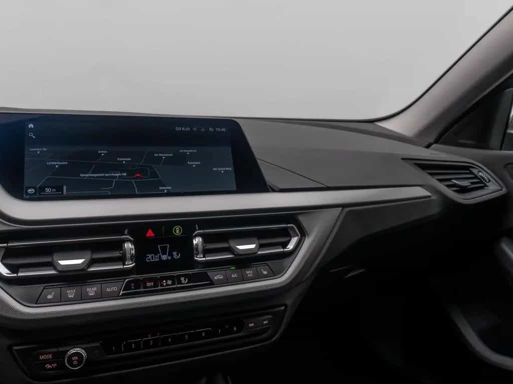 BMW 2 Series 218i Gran Coupé DAB PDC LED Geschwindigkeitsreg 06/2023-photo-20