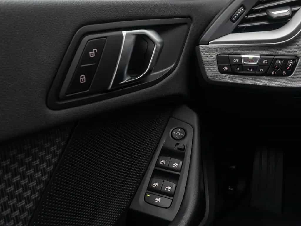 BMW 2 Series 218i Gran Coupé DAB PDC LED Geschwindigkeitsreg 06/2023-photo-31