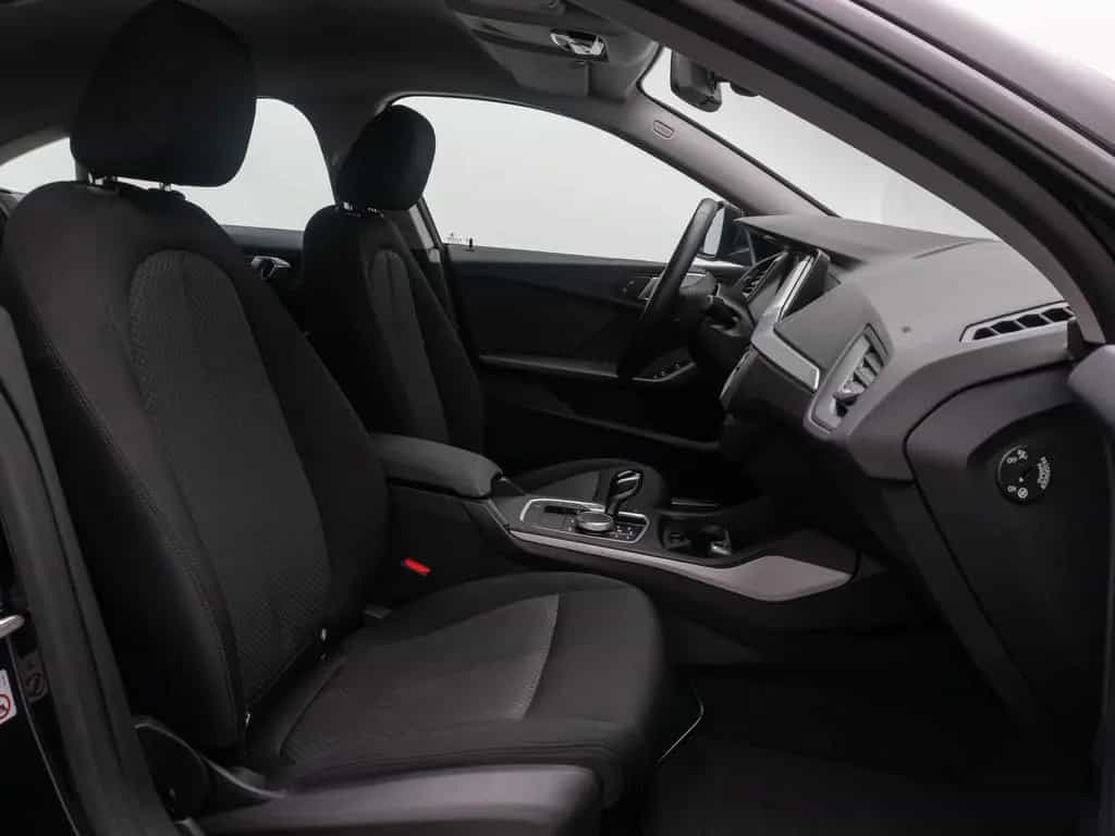BMW 2 Series 218i Gran Coupé DAB PDC LED Geschwindigkeitsreg 06/2023-photo-33
