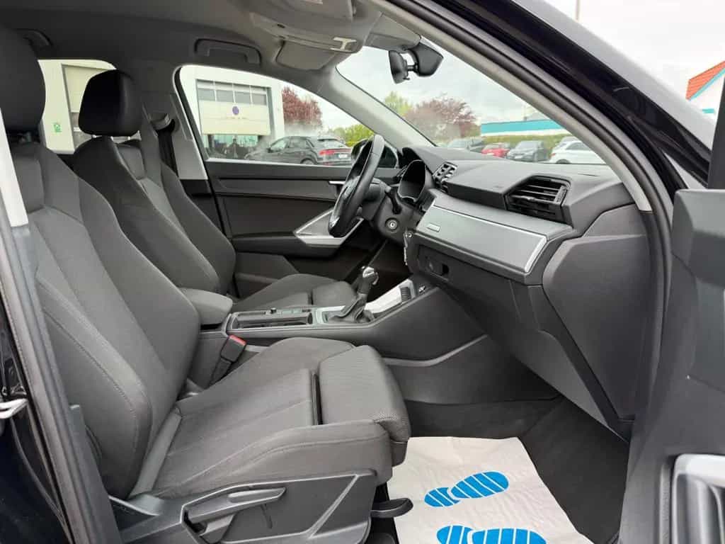 Audi Q3 35 TFSI Automatik * Navi*LED*AHK*Virtual * 07/2020-photo-16