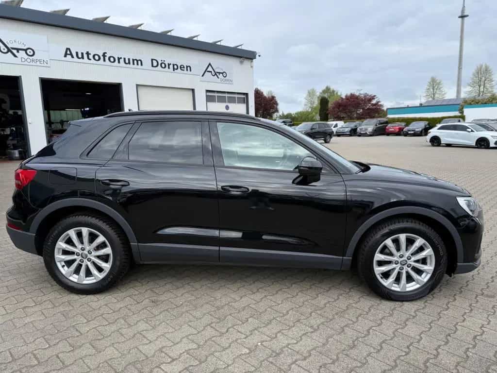 Audi Q3 35 TFSI Automatik * Navi*LED*AHK*Virtual * 07/2020-photo-3