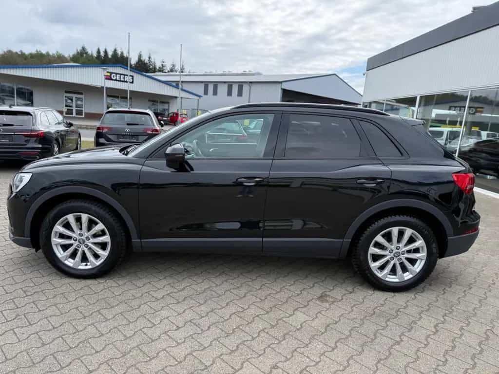 Audi Q3 35 TFSI Automatik * Navi*LED*AHK*Virtual * 07/2020-photo-7