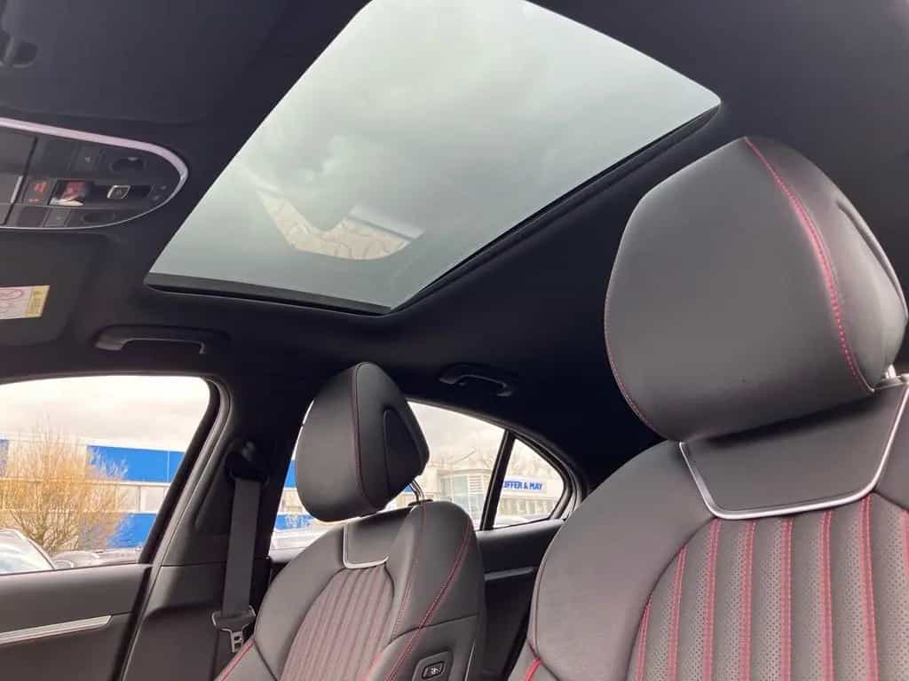 Genesis G70 Shootingbrake 2,2 Diesel RWD Sport vom Gene 11/2024-photo-12