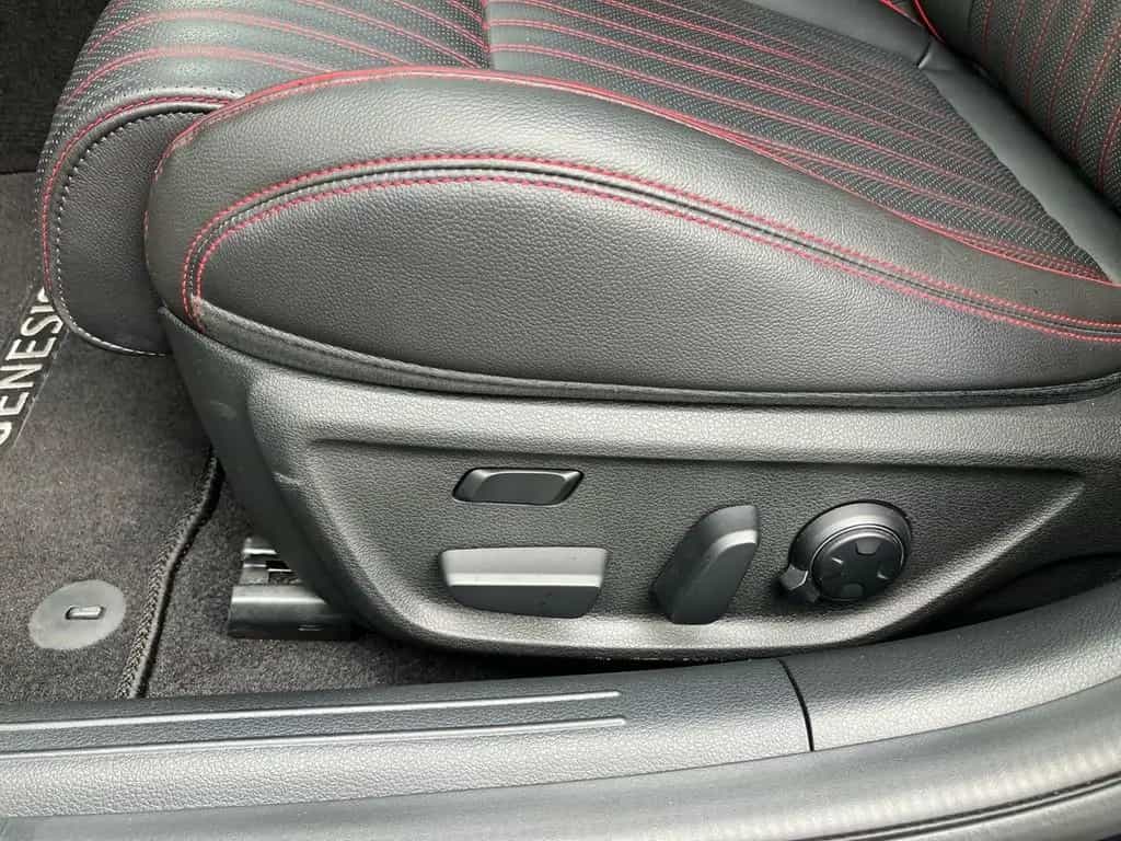 Genesis G70 Shootingbrake 2,2 Diesel RWD Sport vom Gene 11/2024-photo-13