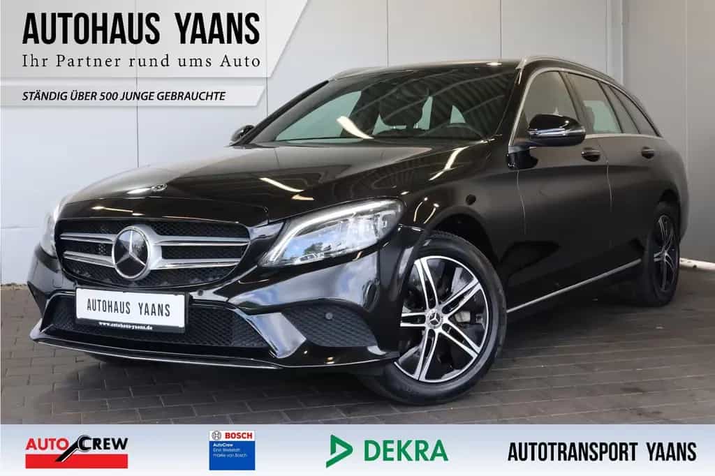 Mercedes-Benz C-Class 300d 4M Avantgarde DISTR.+MULTIBEAM+KEY+AHK 09/2019-photo-0