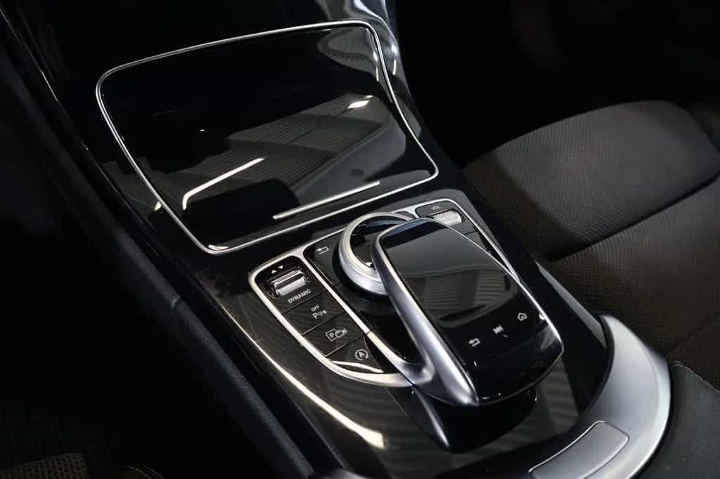 Mercedes-Benz C-Class 300d 4M Avantgarde DISTR.+MULTIBEAM+KEY+AHK 09/2019-photo-10