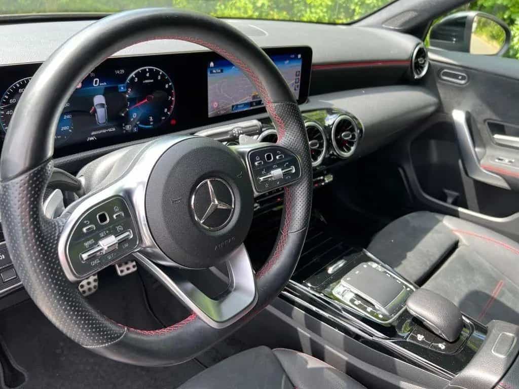 Mercedes-Benz A-Class 35 AMG Mercedes-AMG A 35 4MATIC DCT Merced... 07/2019-photo-9