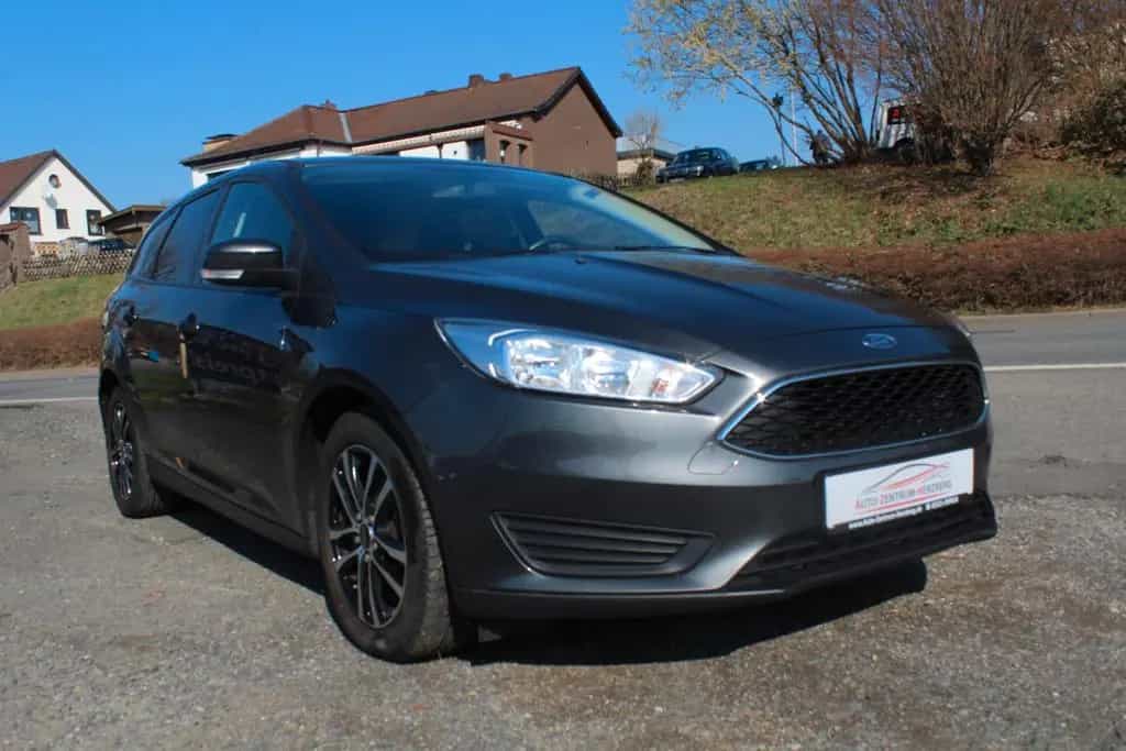 Ford Focus Turnier Trend 10/2016-photo-12