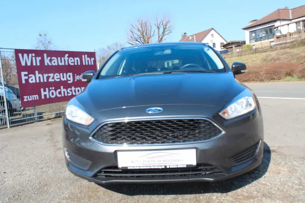Ford Focus Turnier Trend 10/2016-photo-13