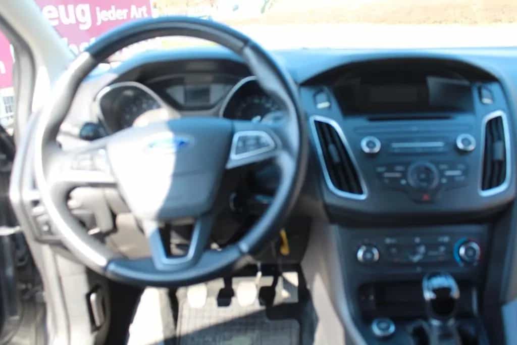 Ford Focus Turnier Trend 10/2016-photo-21