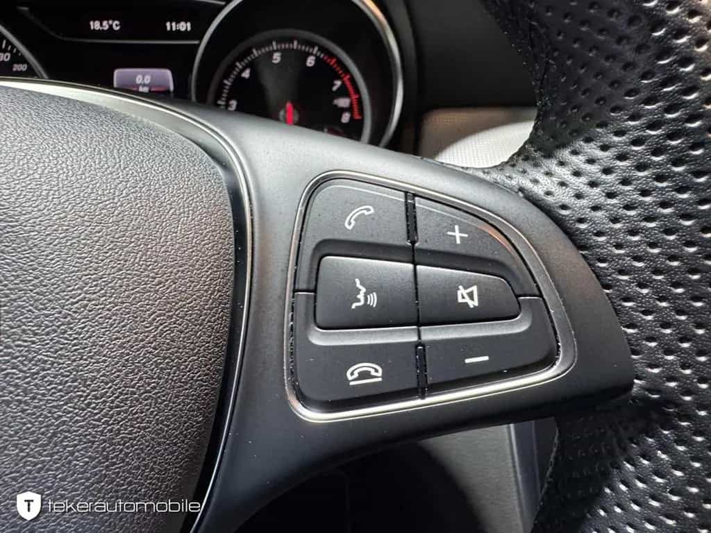 Mercedes-Benz GLA-Class 180 Urban *LED*Navi*AHK* 10/2018-photo-18