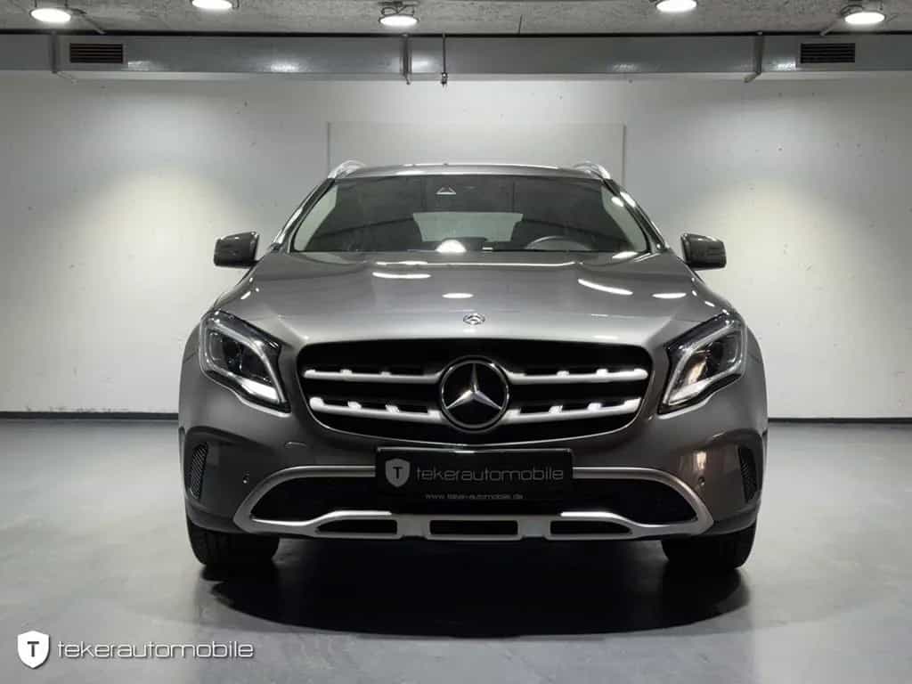 Mercedes-Benz GLA-Class 180 Urban *LED*Navi*AHK* 10/2018-photo-22