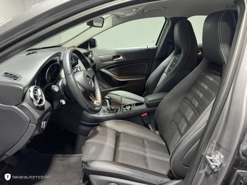 Mercedes-Benz GLA-Class 180 Urban *LED*Navi*AHK* 10/2018-photo-6