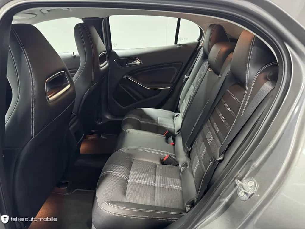 Mercedes-Benz GLA-Class 180 Urban *LED*Navi*AHK* 10/2018-photo-7