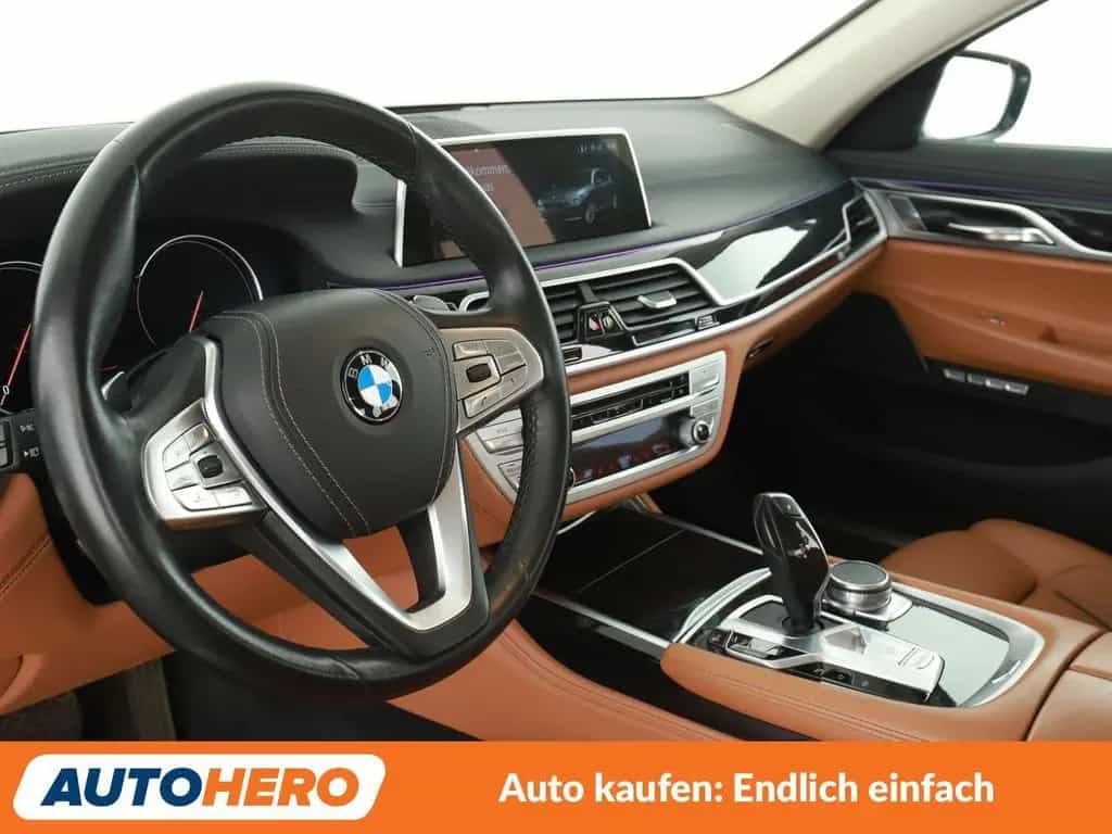 BMW 7 Series 740i  Aut.*LASER*HEAD-UP*360CAM*NAVI*ACC*MASSAGE 02/2018-photo-9