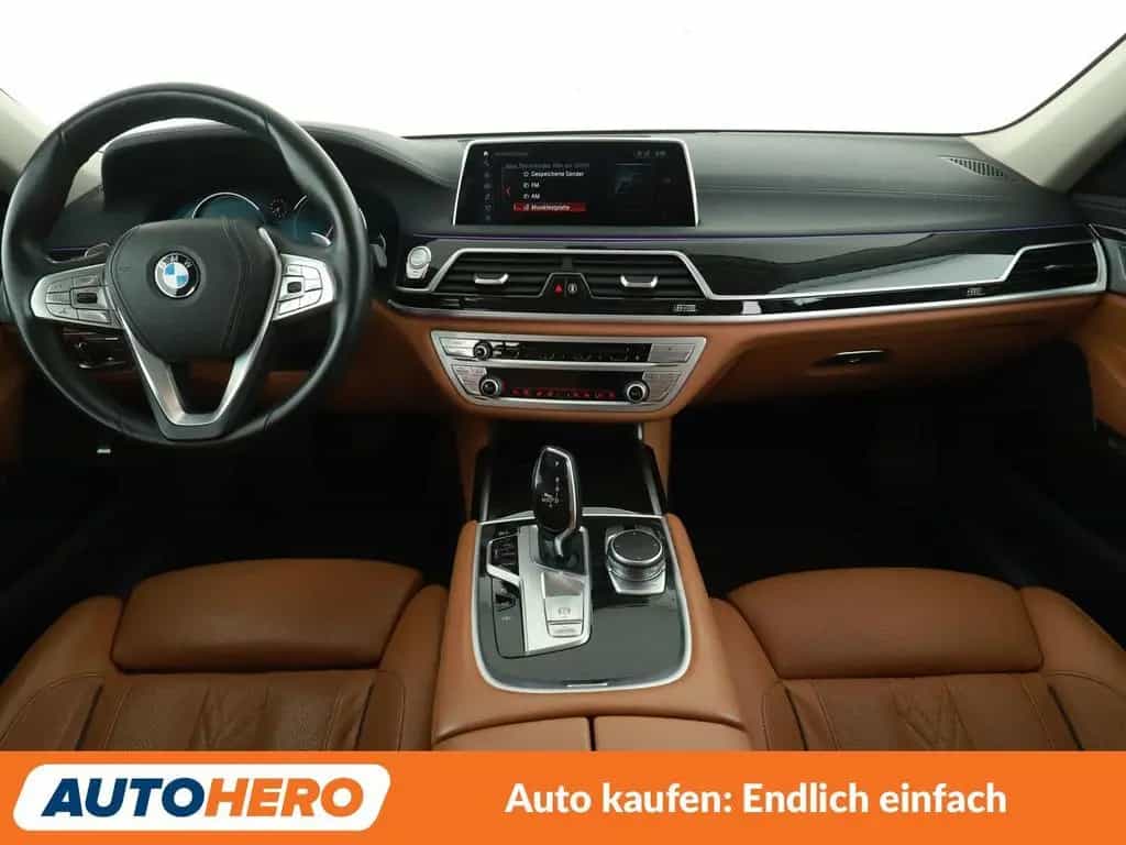 BMW 7 Series 740i  Aut.*LASER*HEAD-UP*360CAM*NAVI*ACC*MASSAGE 02/2018-photo-10