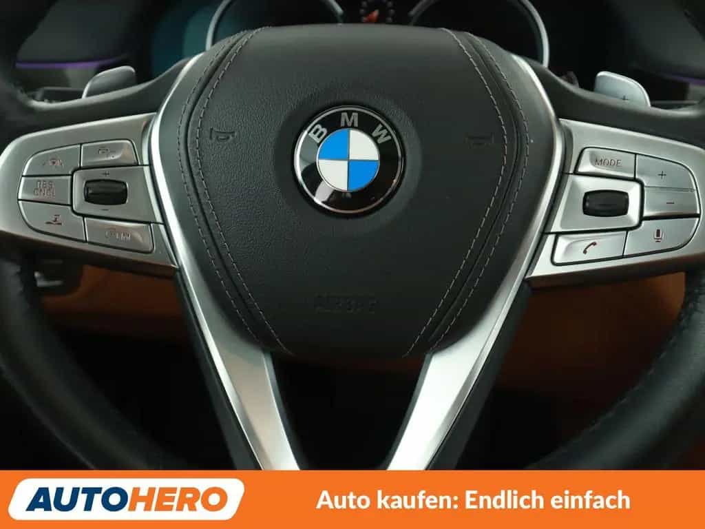 BMW 7 Series 740i  Aut.*LASER*HEAD-UP*360CAM*NAVI*ACC*MASSAGE 02/2018-photo-17