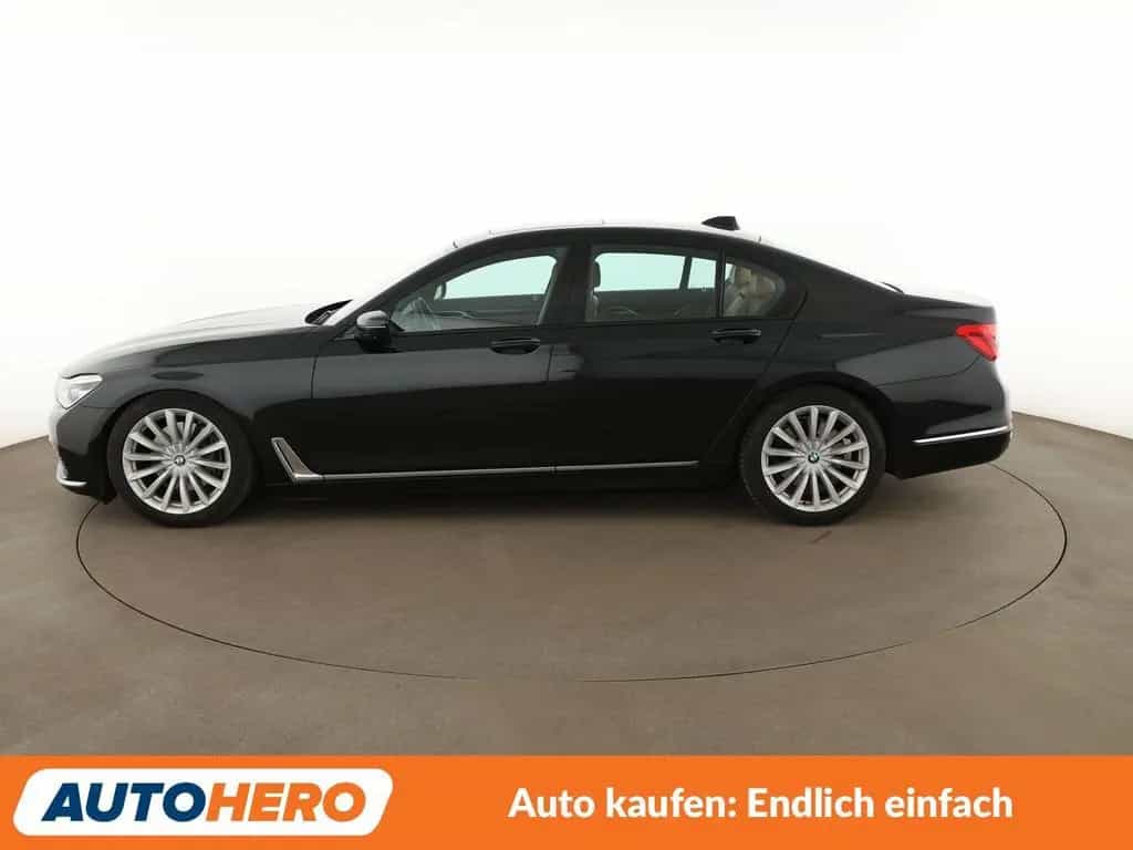 BMW 7 Series 740i  Aut.*LASER*HEAD-UP*360CAM*NAVI*ACC*MASSAGE 02/2018-photo-1