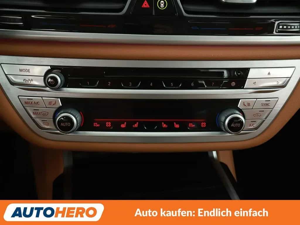 BMW 7 Series 740i  Aut.*LASER*HEAD-UP*360CAM*NAVI*ACC*MASSAGE 02/2018-photo-21